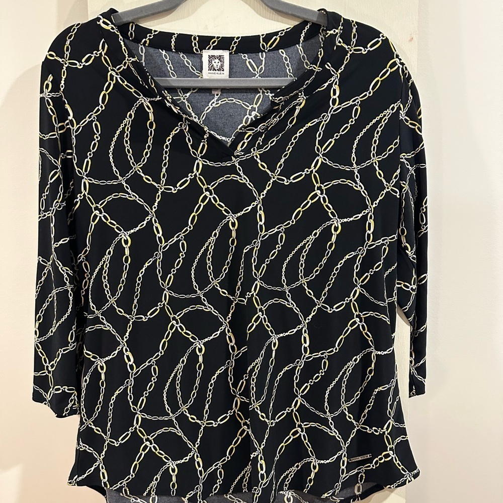 Anne Klein Black Top with Chain Pattern